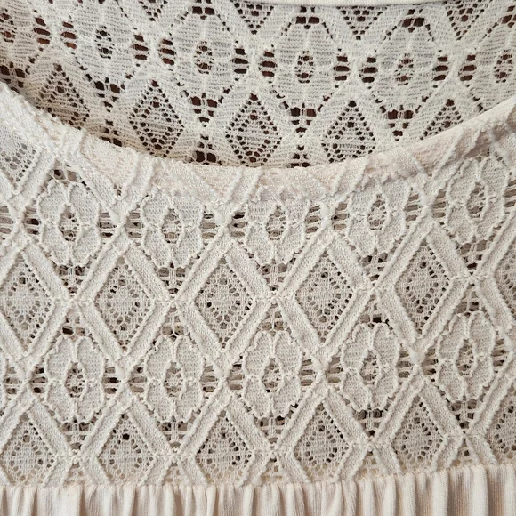 Torrid White Lace Blouse - Picture 4 of 5